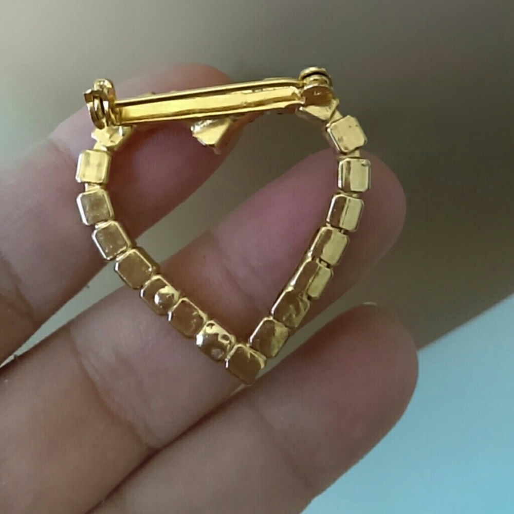 VINTAGE Red Rhinestone Heart Brooch Pin - Picture 3 of 4
